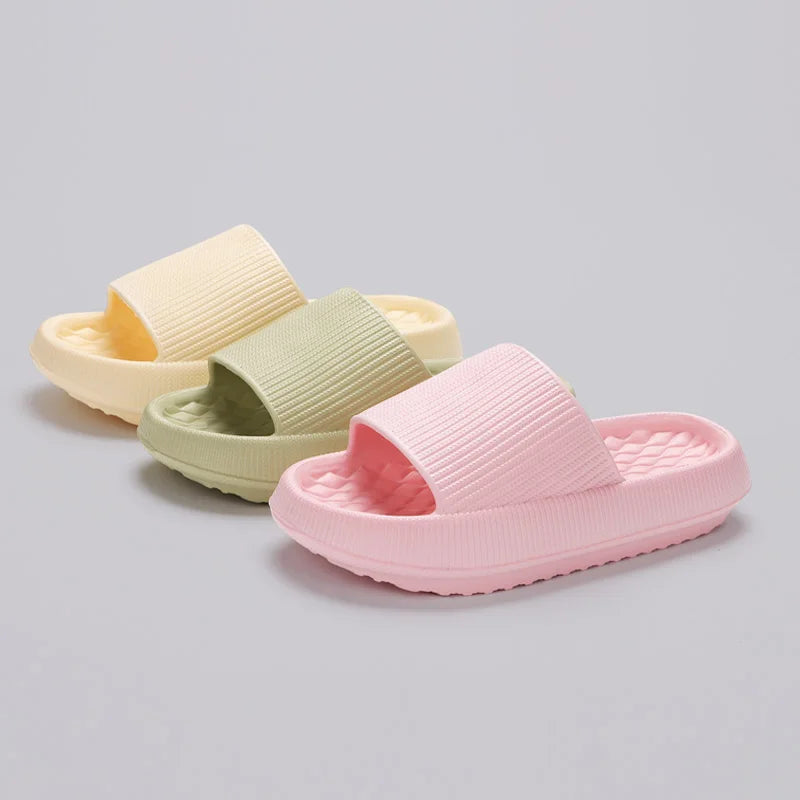 Chinelo Nuvem • Slide Tradicional • Confort